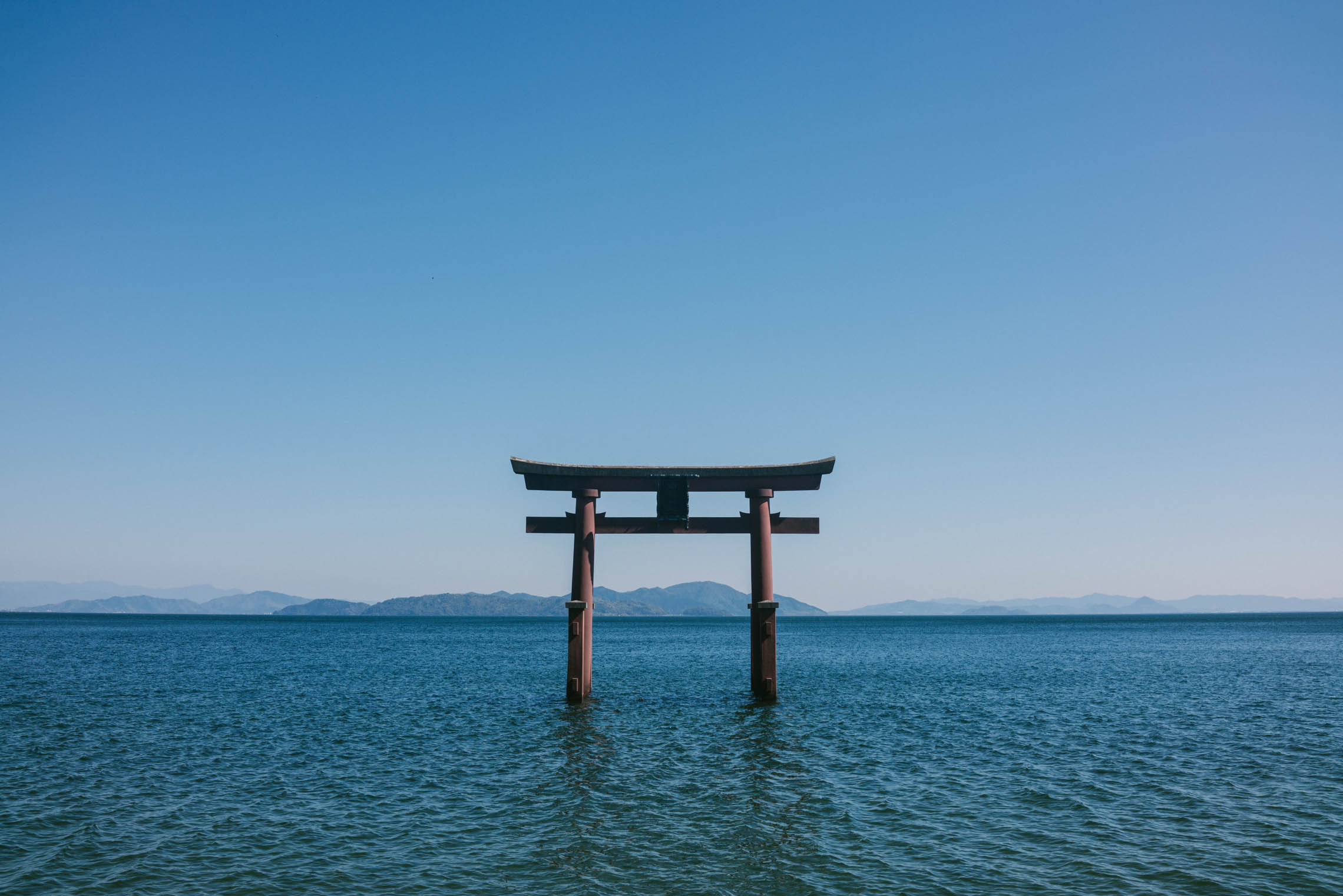 Shirahige torii